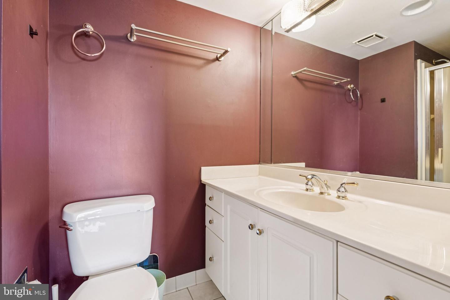 307 YOAKUM PKWY #519