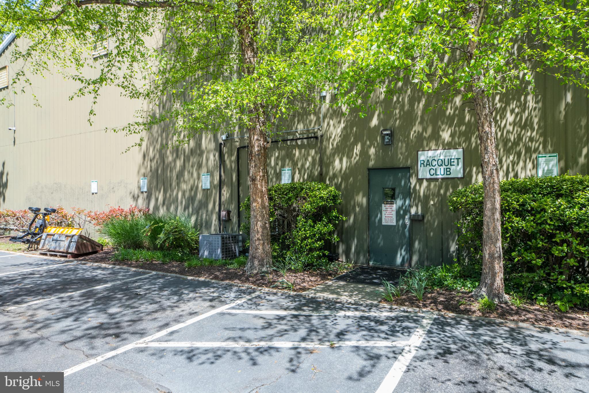 307 YOAKUM PKWY #519