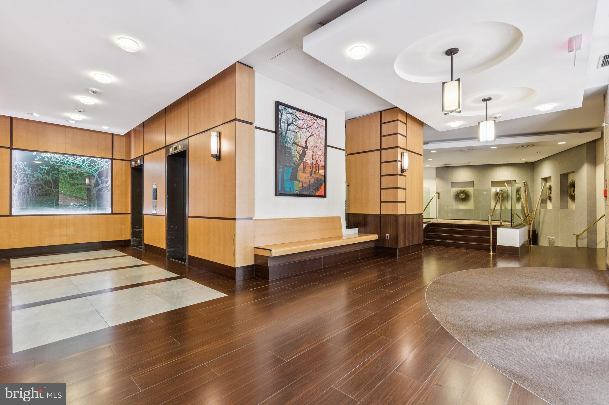 307 YOAKUM PKWY #519