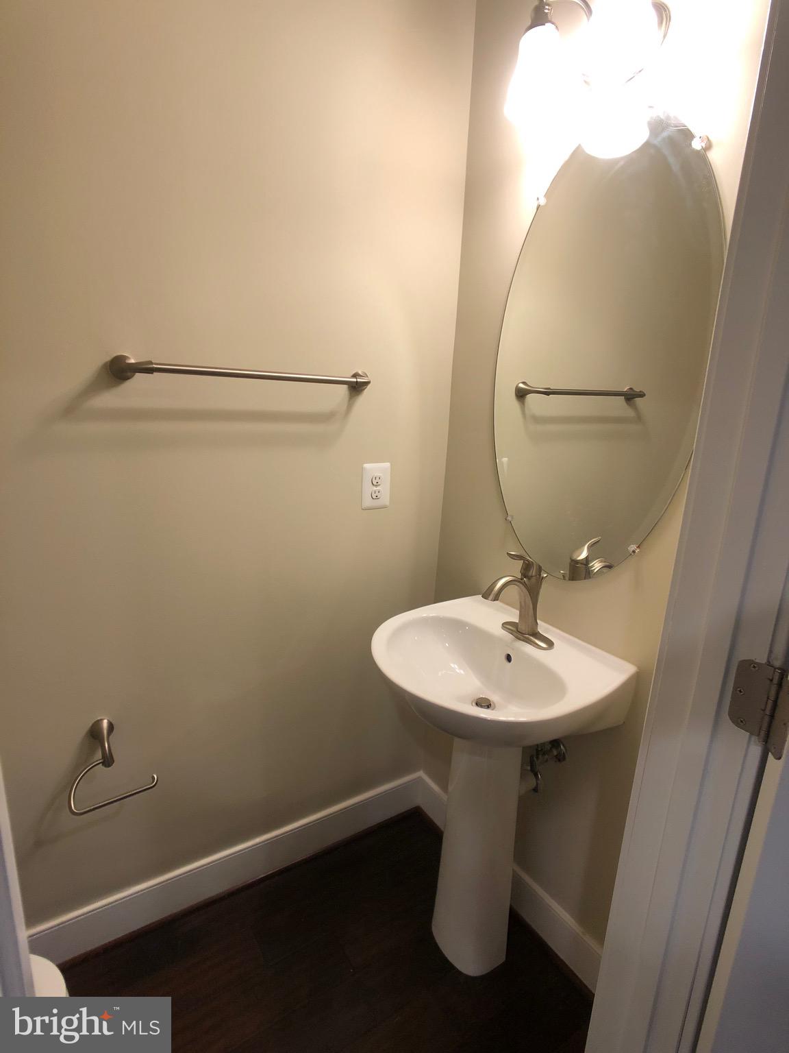 2107 MAIN LINE BLVD #101
