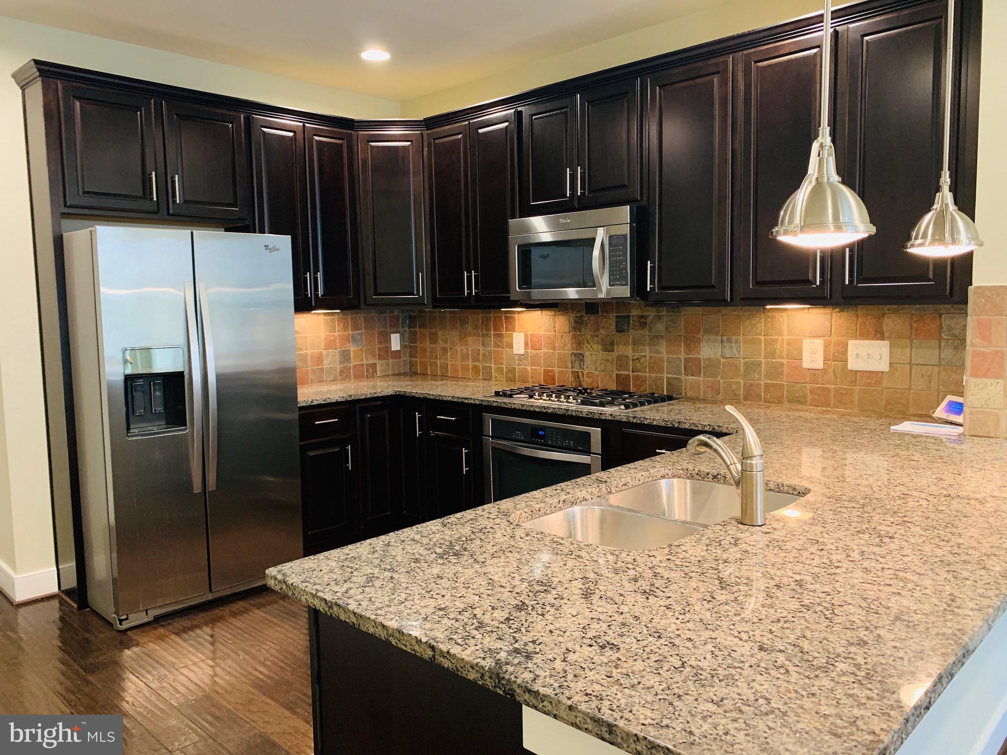 2107 MAIN LINE BLVD #101