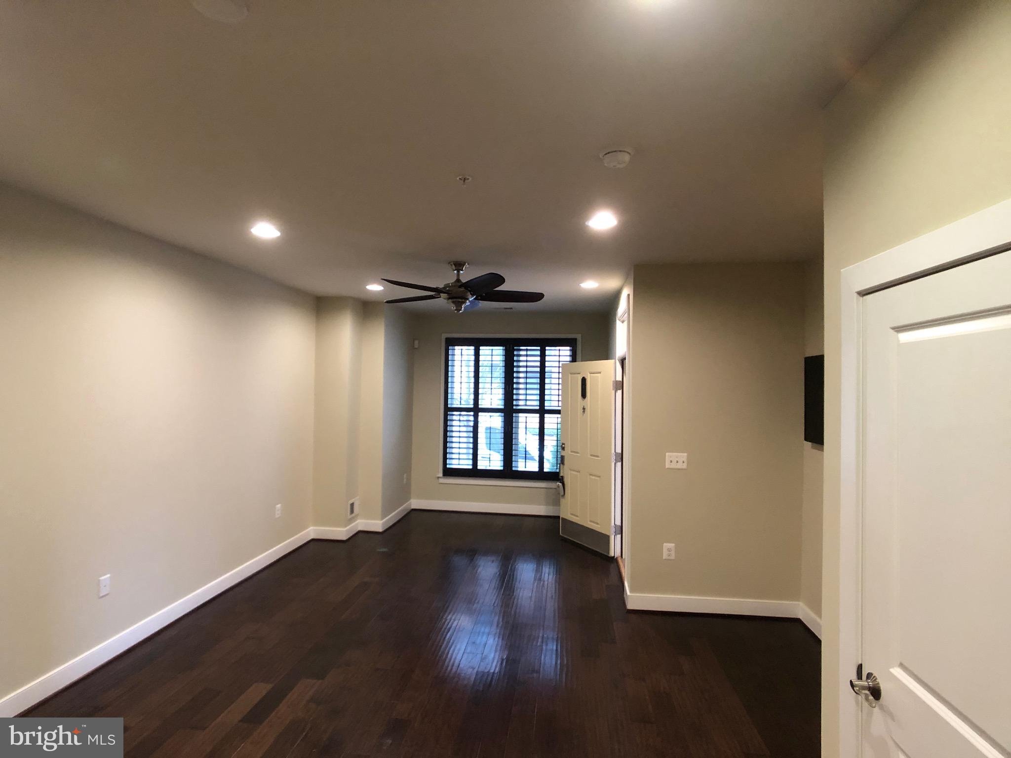 2107 MAIN LINE BLVD #101