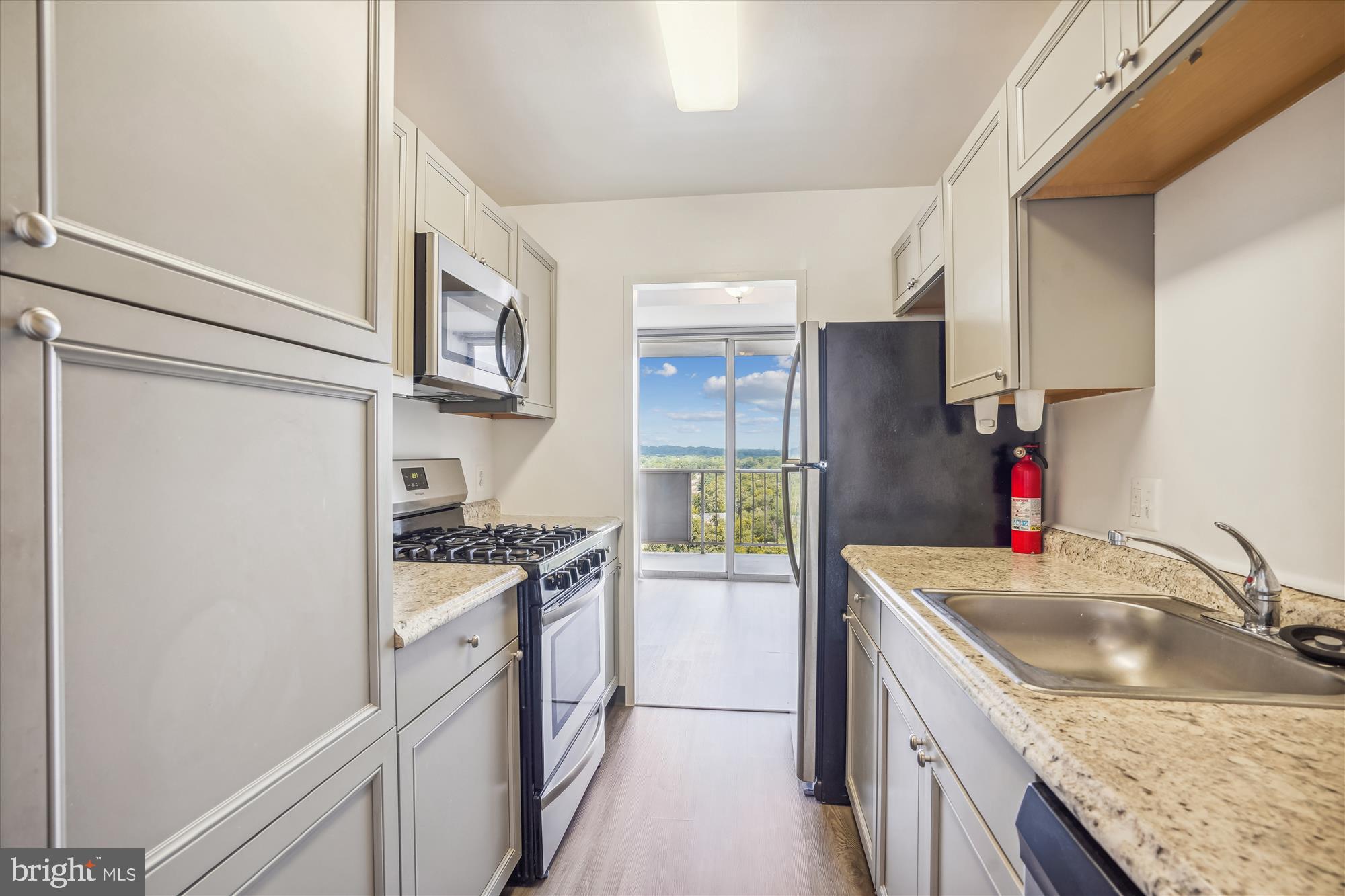 301 N Beauregard St #1507