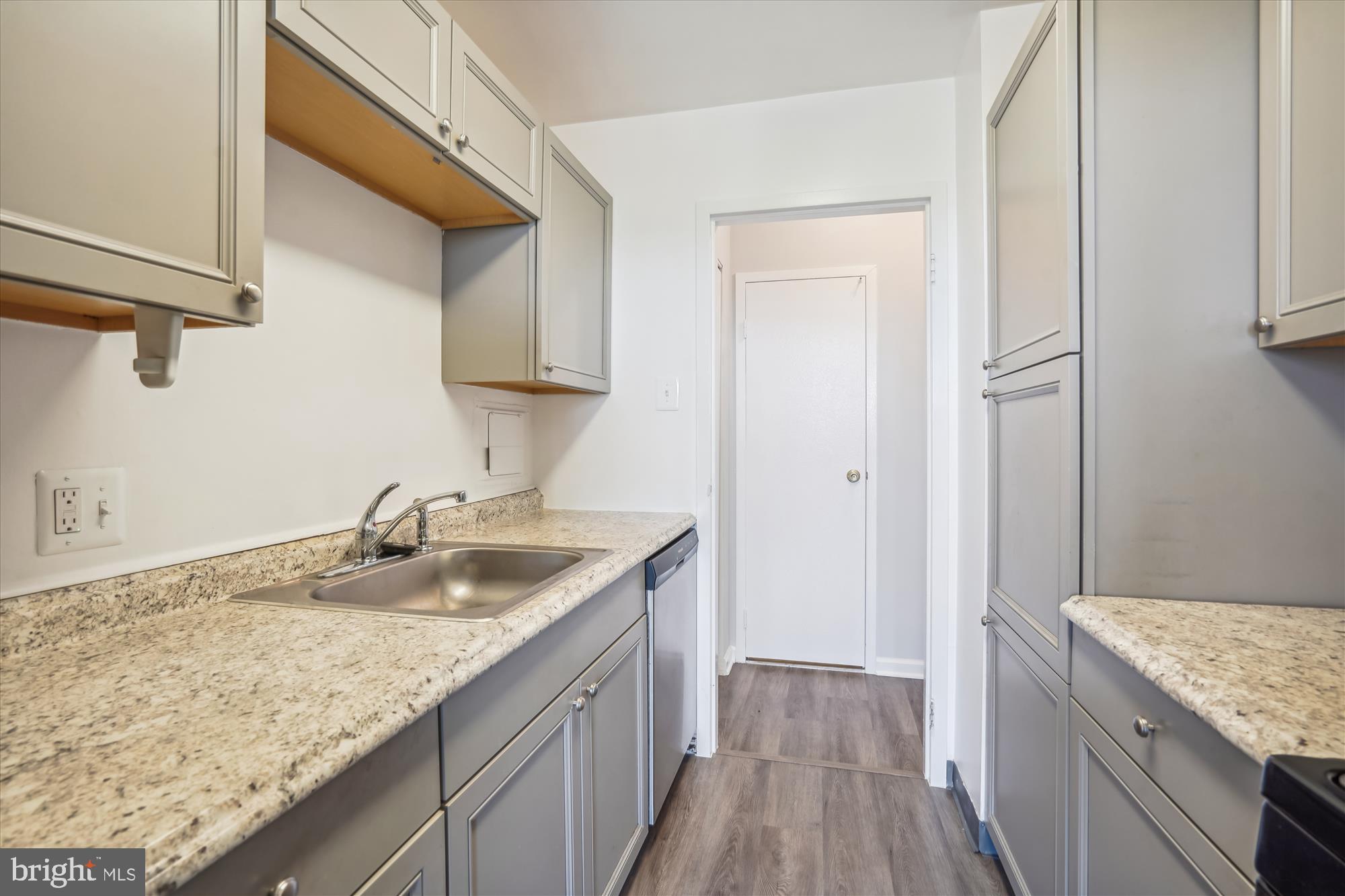 301 N Beauregard St #1507