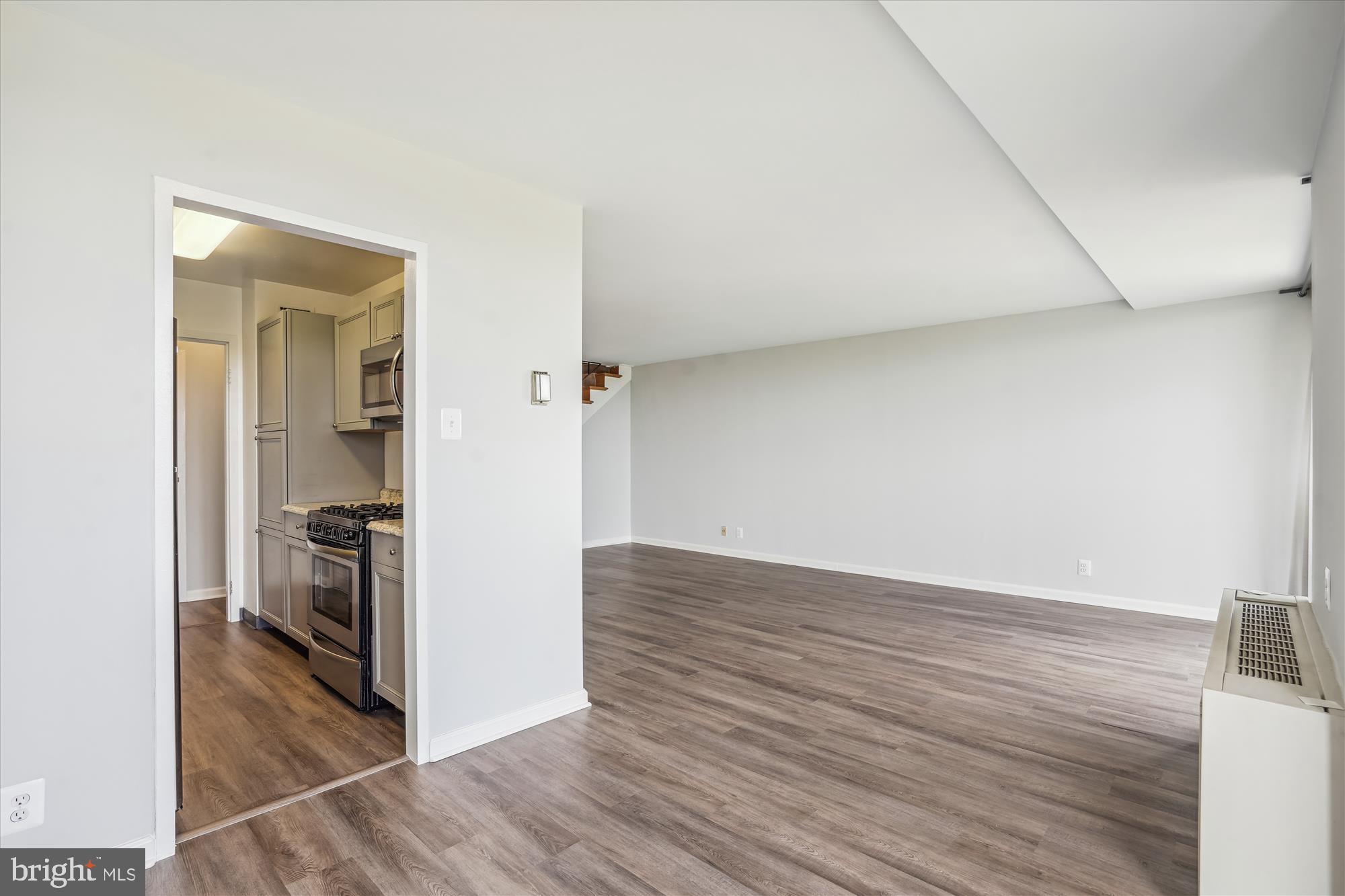 301 N Beauregard St #1507