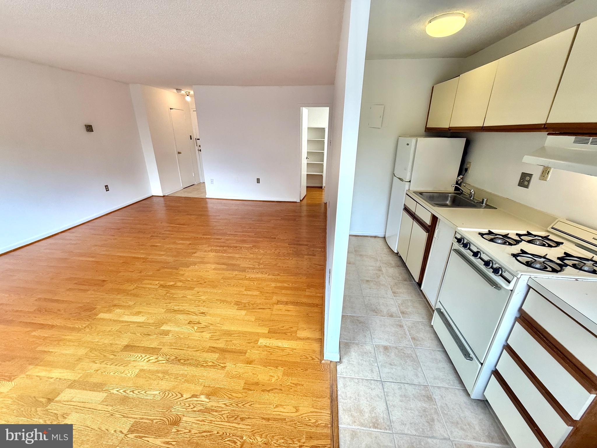 2500 N van Dorn St #318