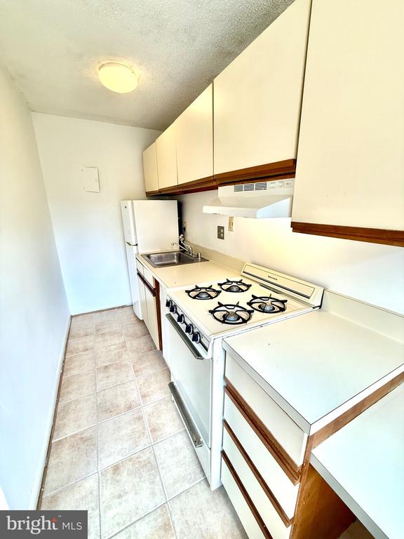 2500 N van Dorn St #318