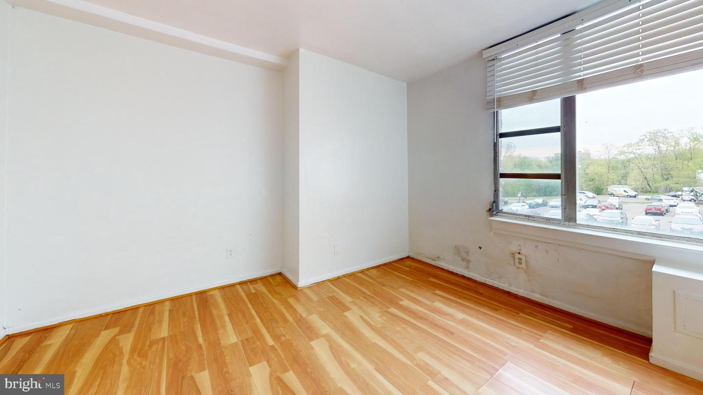 4600 DUKE ST #407
