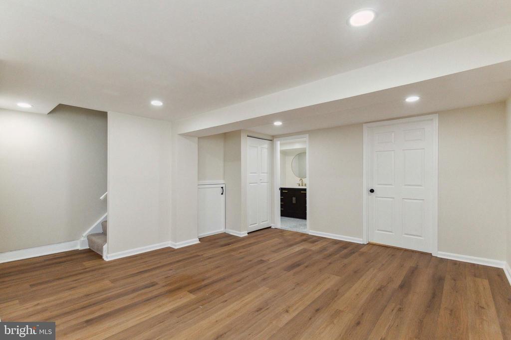 202 GUTHRIE AVE