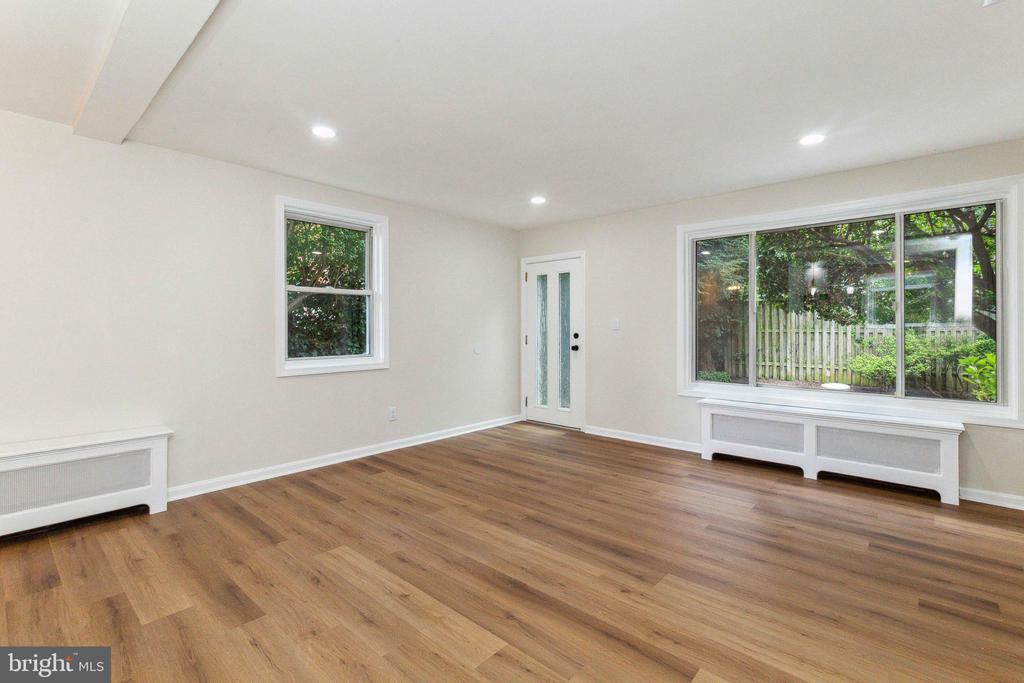 202 GUTHRIE AVE