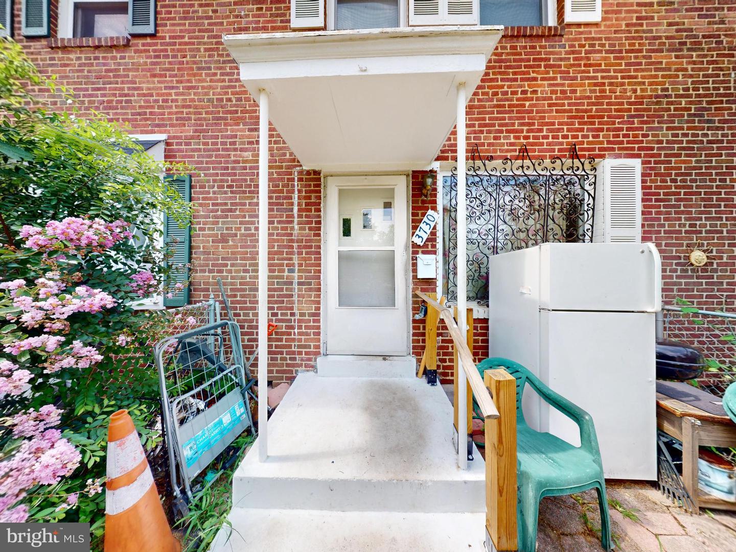 3730 Edison St