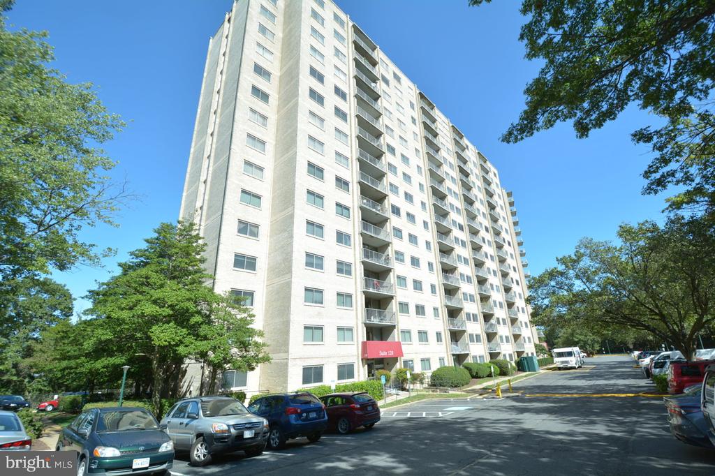 2500 N VAN DORN ST #1211