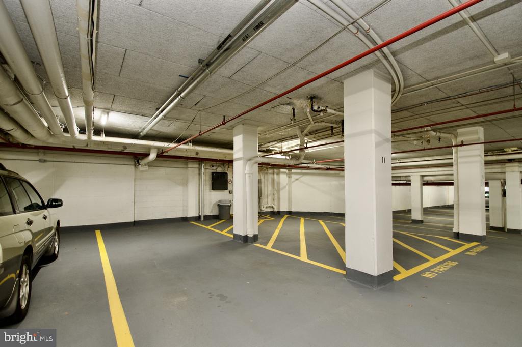 2500 N VAN DORN ST #1211