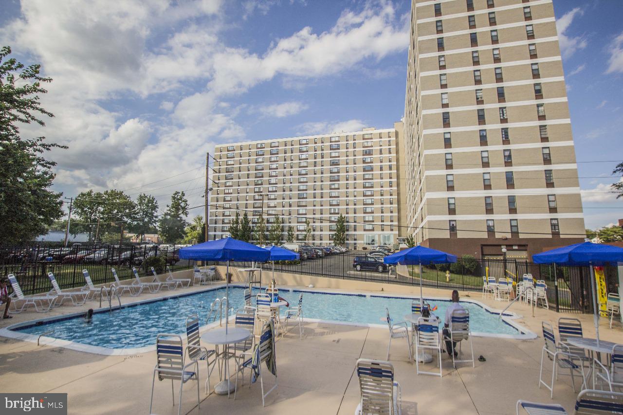 4600 Duke St #512