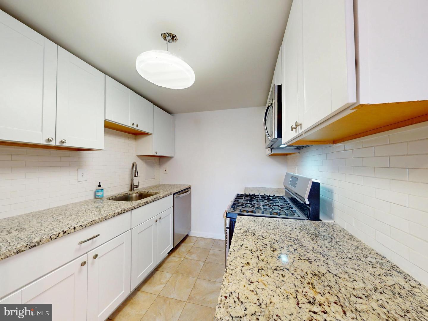 4600 Duke St #512