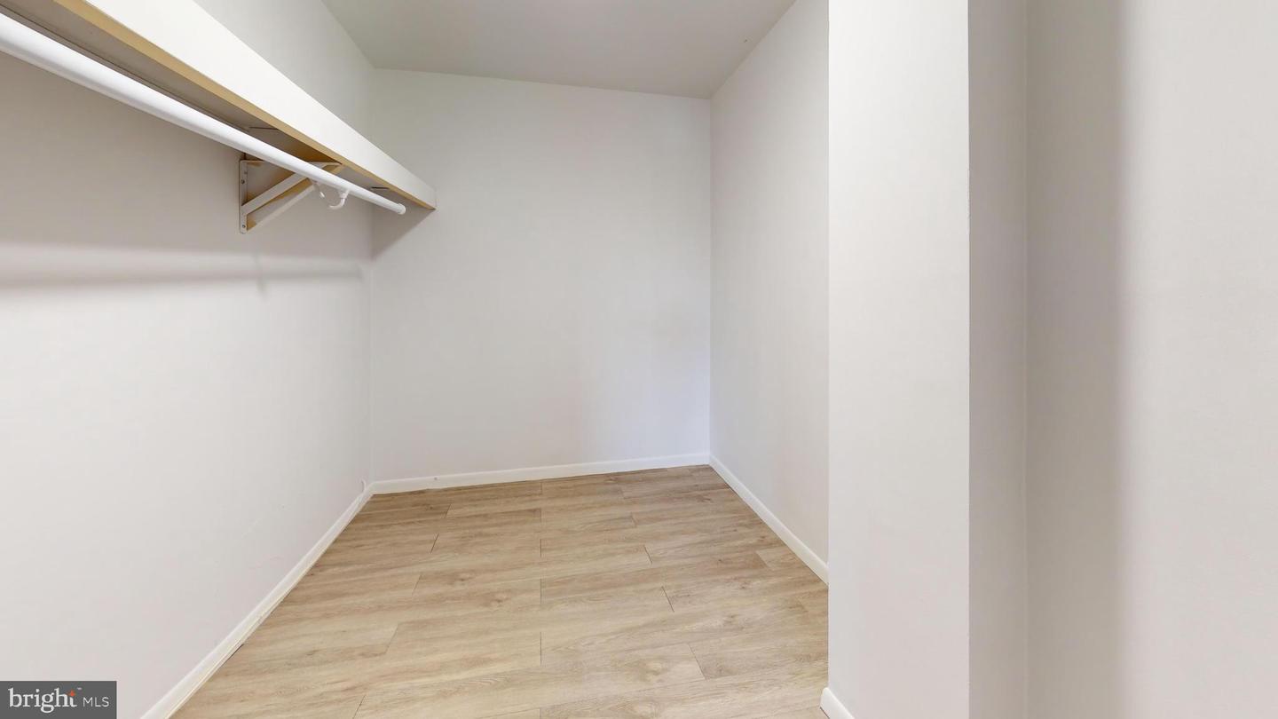 4600 Duke St #512