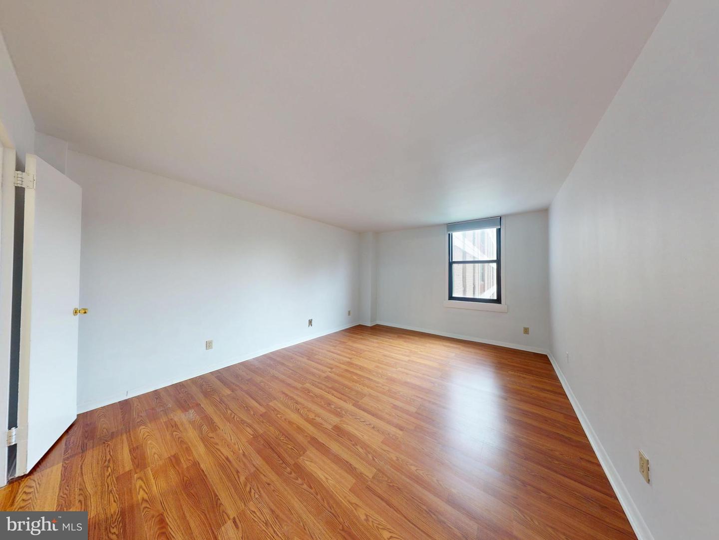 4600 Duke St #512