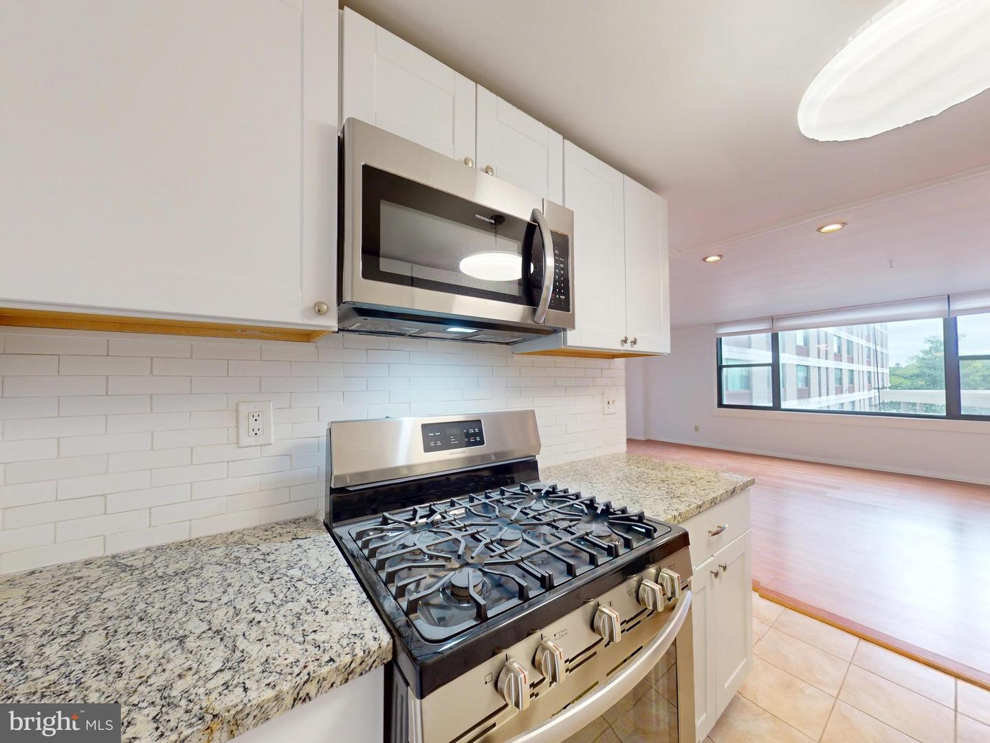 4600 Duke St #512