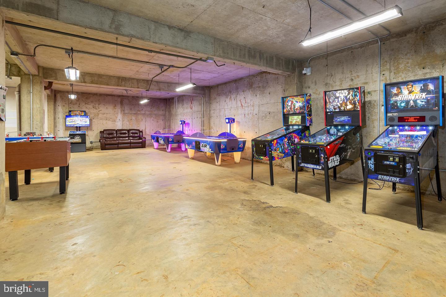 4600 Duke St #512