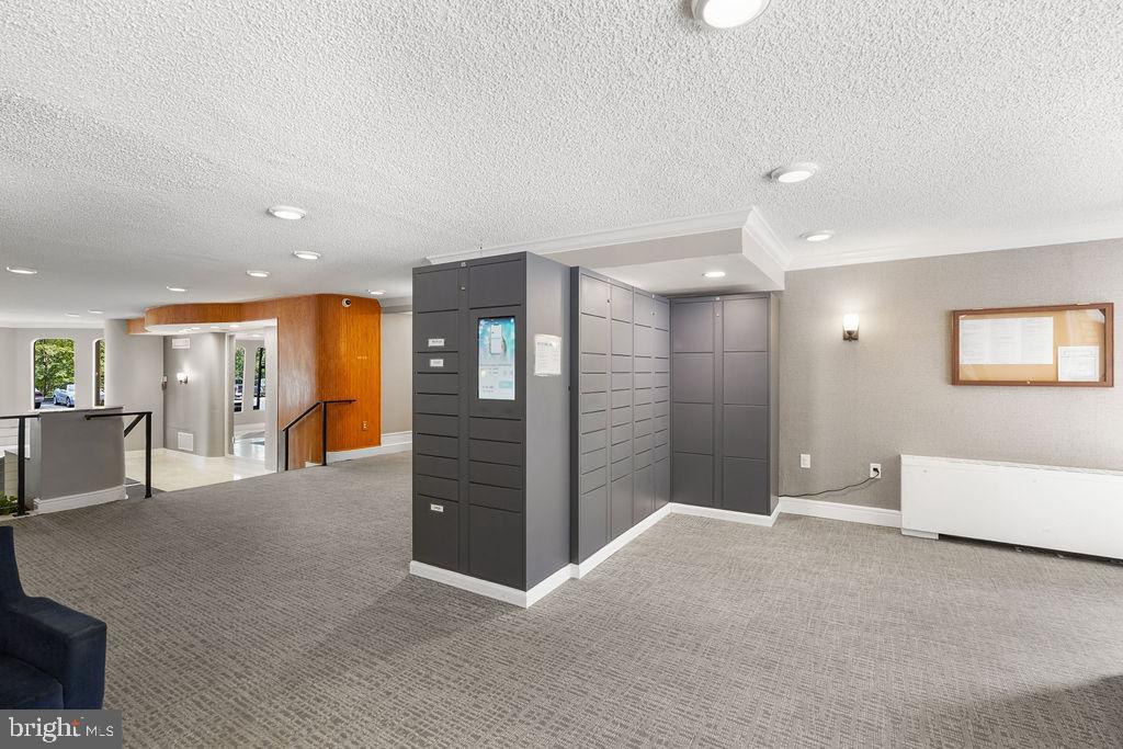 2500 N van Dorn St #517