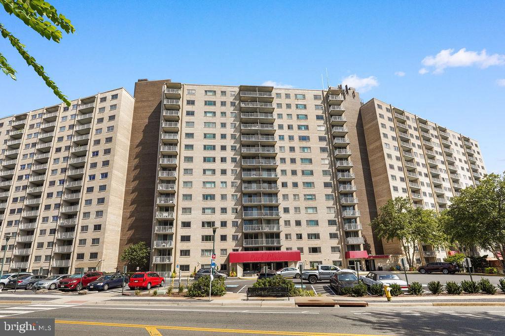 2500 N van Dorn St #517