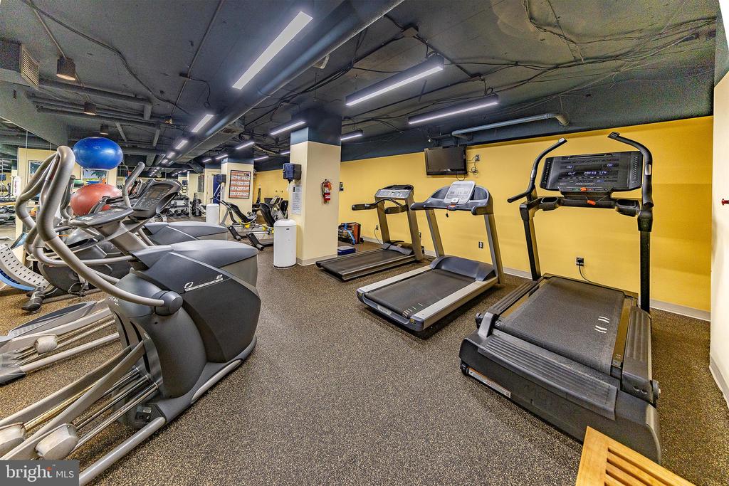 5500 HOLMES RUN PARKWAY 207