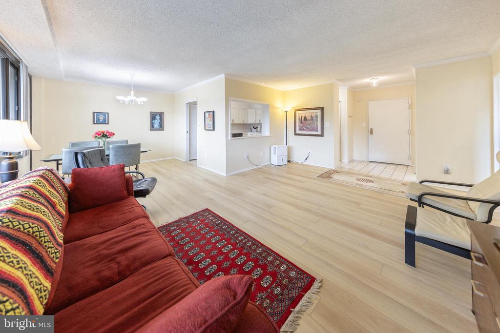 5500 HOLMES RUN PARKWAY 207