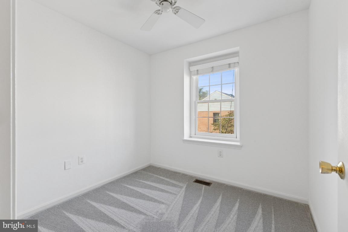 3804 VERMONT COURT