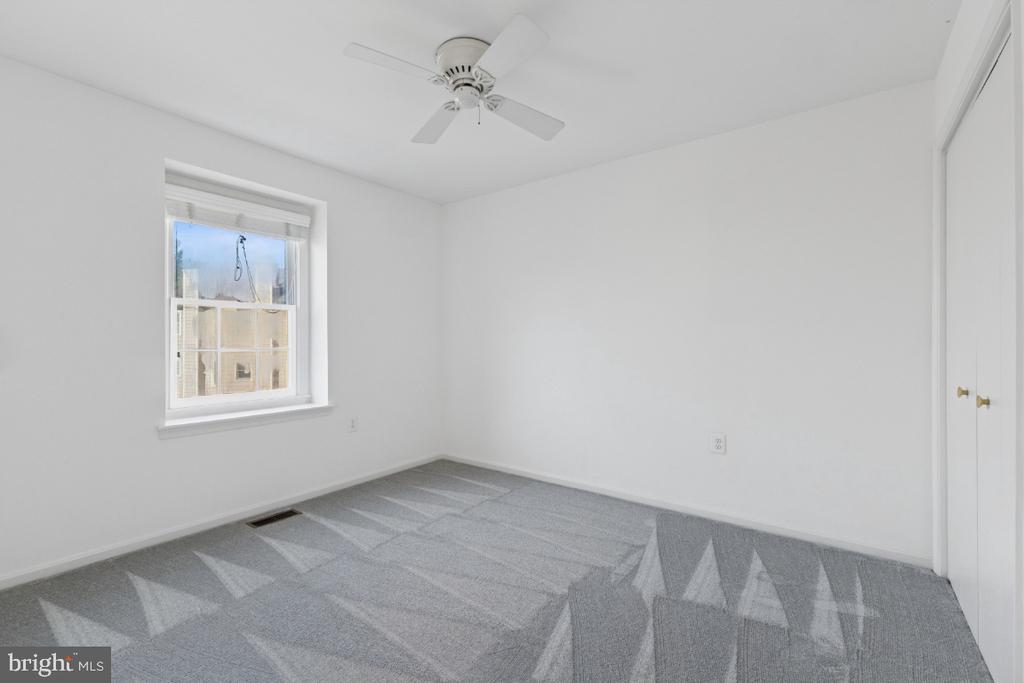 3804 VERMONT COURT