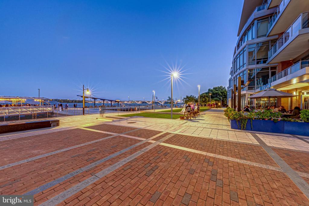 310 STRAND STREET Unit: 304