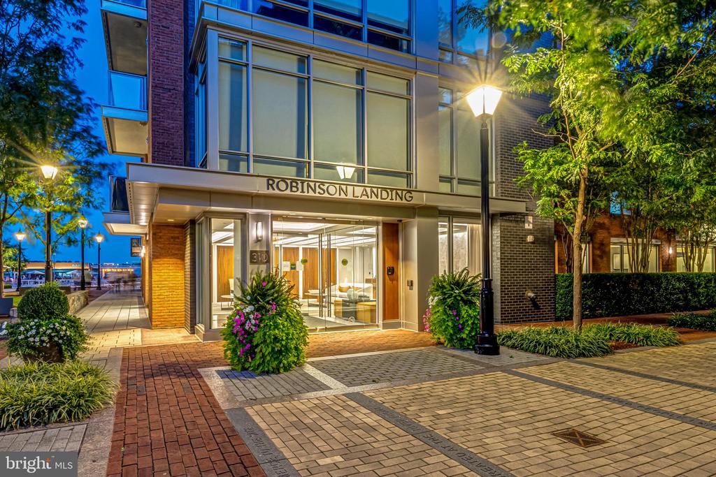 310 STRAND STREET Unit: 304