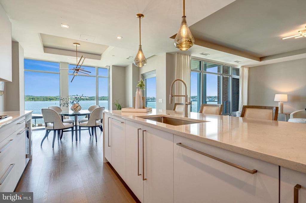 310 STRAND STREET Unit: 304