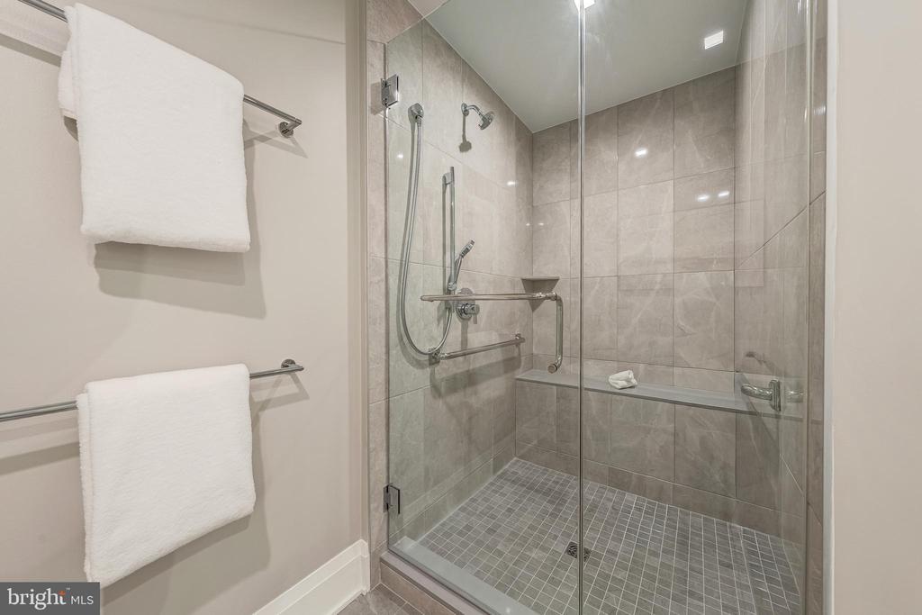 310 STRAND STREET Unit: 304