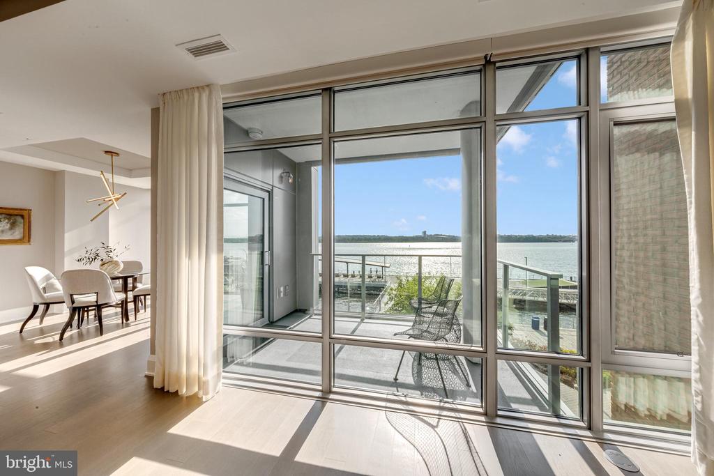310 STRAND STREET Unit: 304