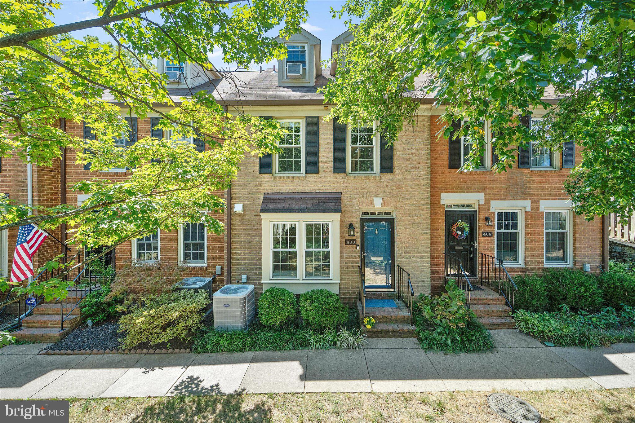 466 W GLEBE ROAD