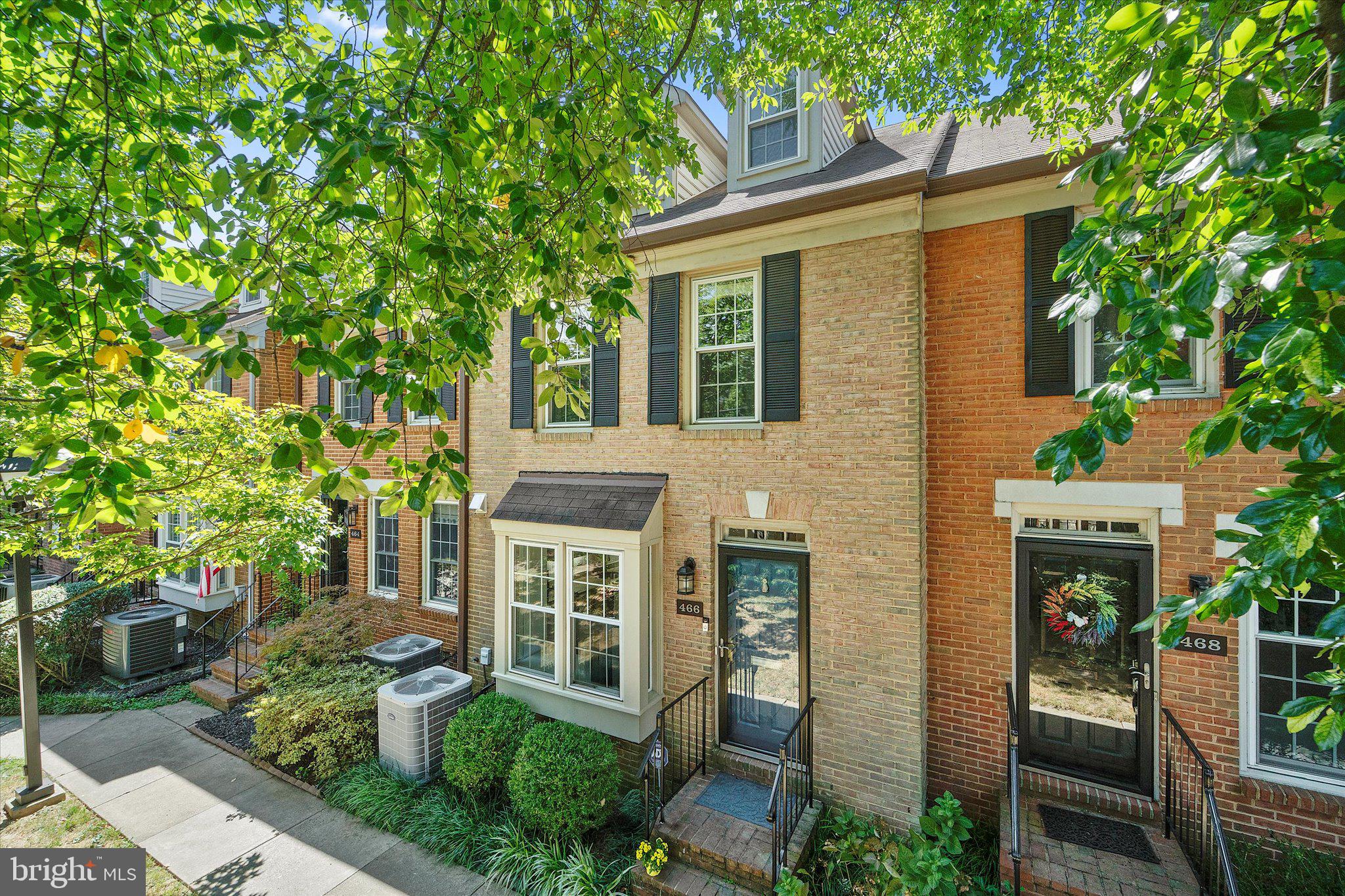 466 W GLEBE ROAD