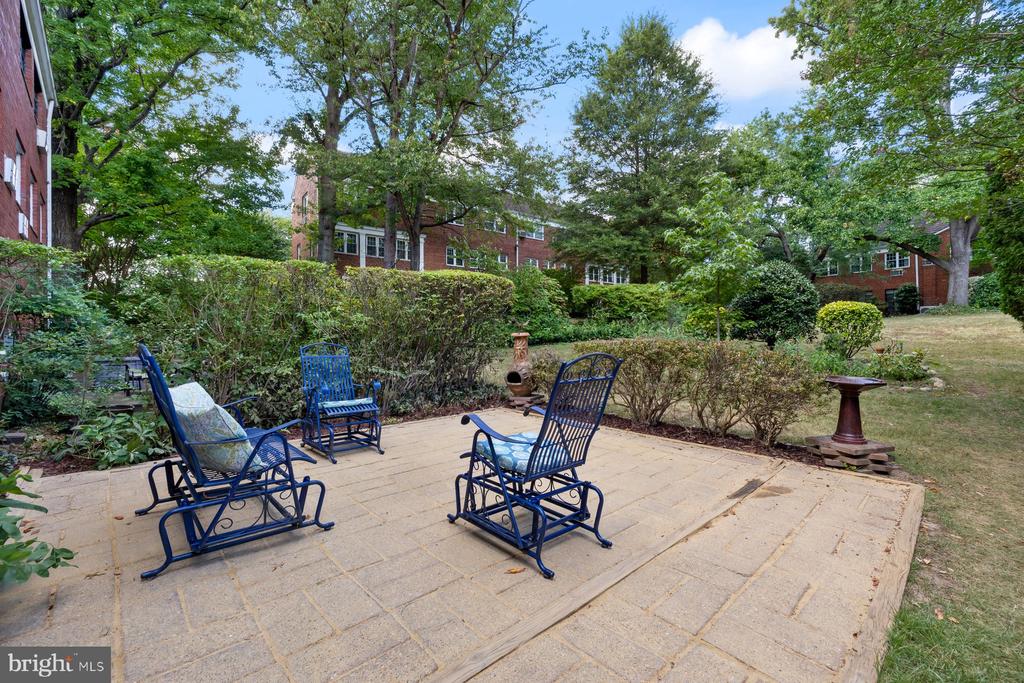 3332 MARTHA CUSTIS DRIVE