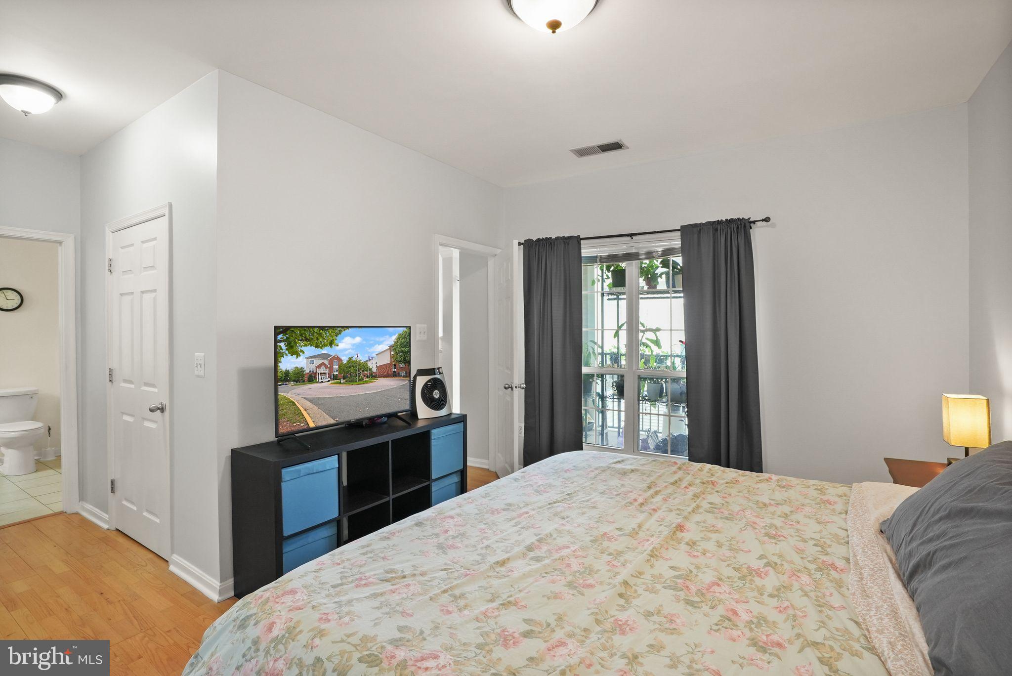 4854 EISENHOWER AVENUE 445