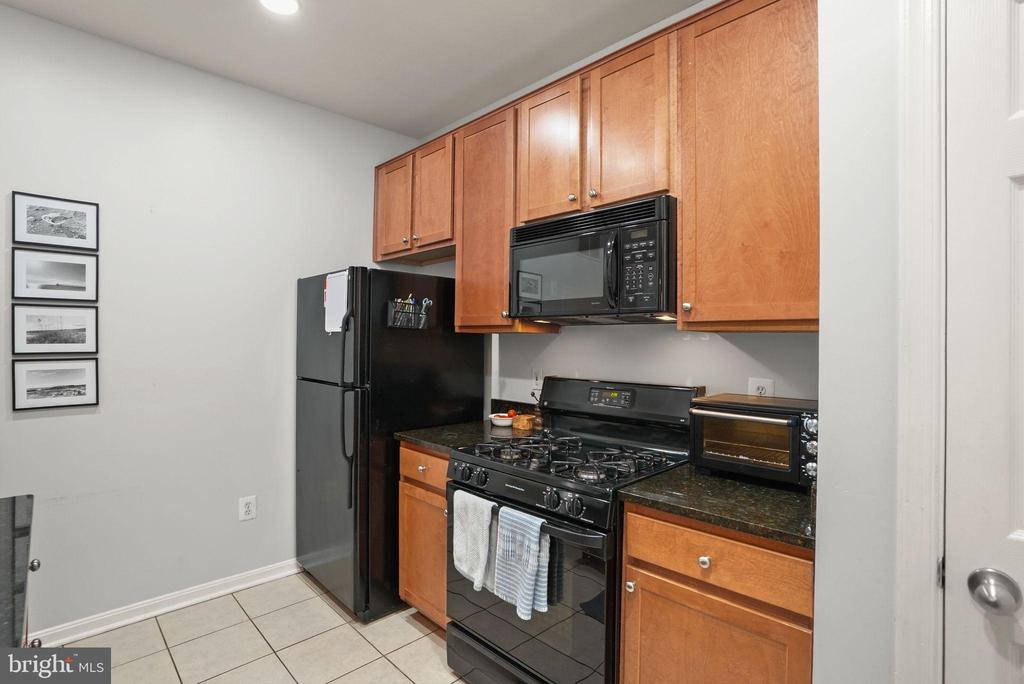 4854 EISENHOWER AVENUE 445