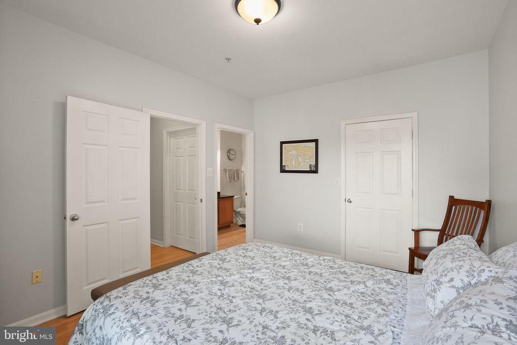 4854 EISENHOWER AVENUE 445