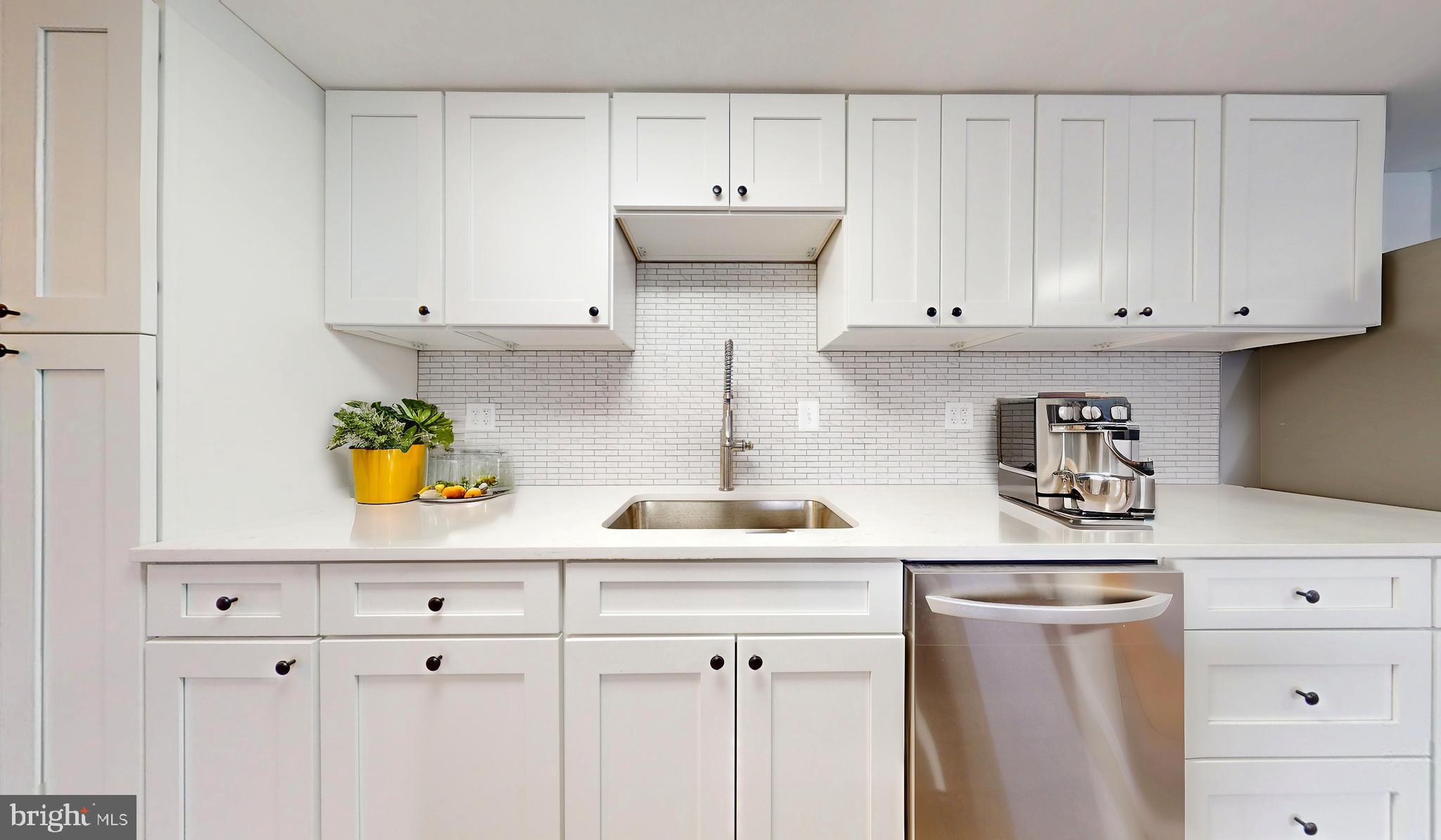 4600 DUKE STREET 431