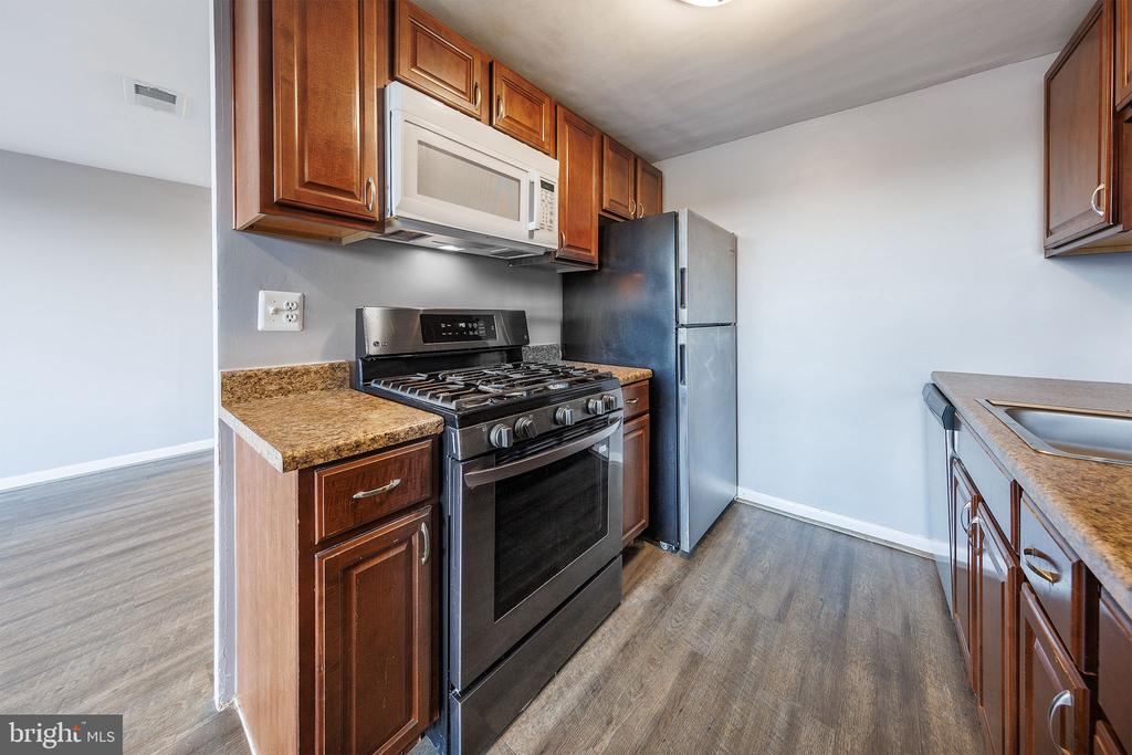 4600 DUKE ST #921,CITY Unit: 921