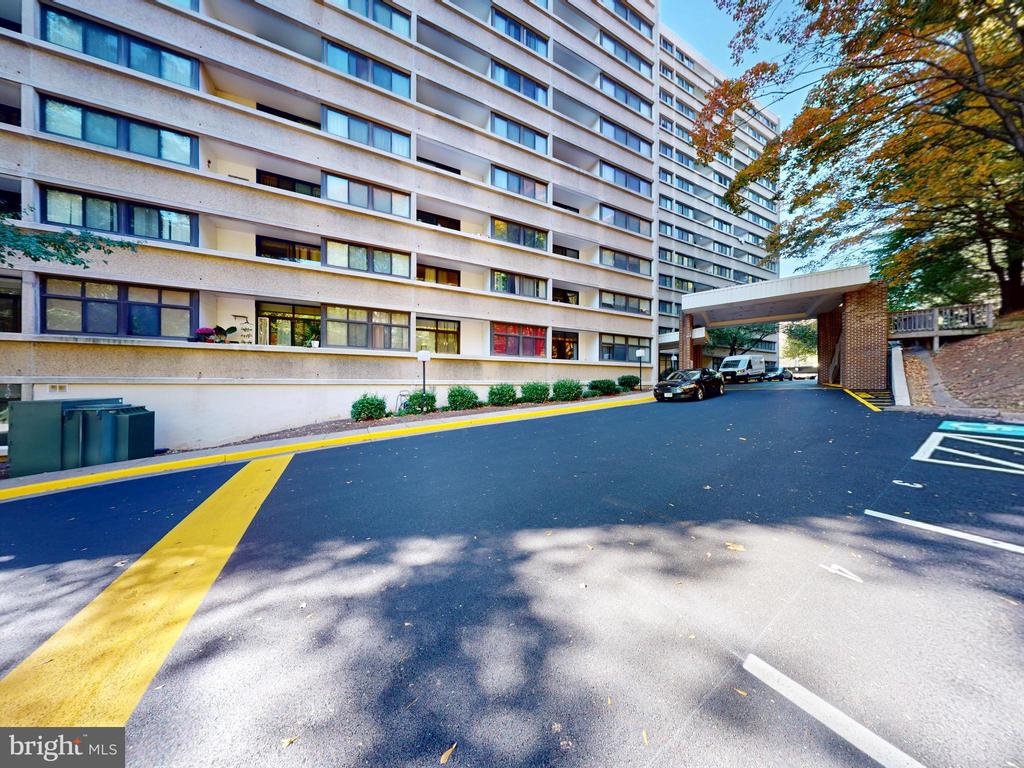 5911 EDSALL RD #PH02,CITY Unit: PH02