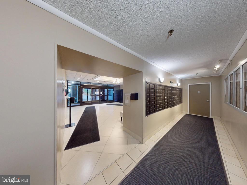 5911 EDSALL RD #PH02,CITY Unit: PH02