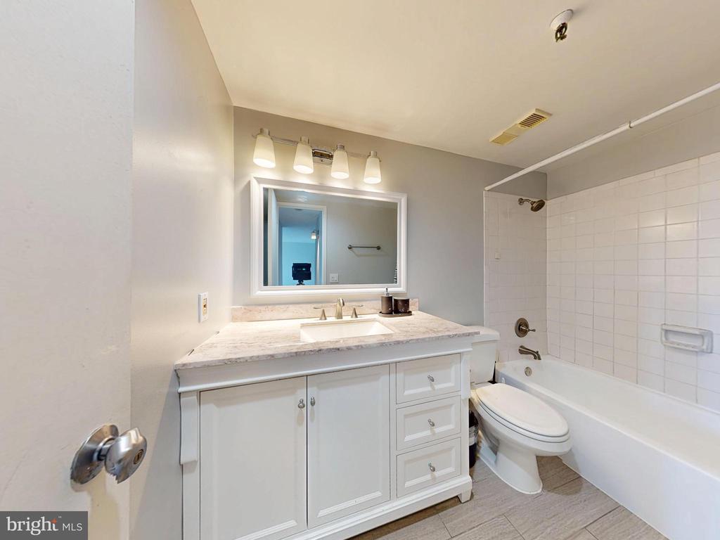 5911 EDSALL RD #PH02,CITY Unit: PH02