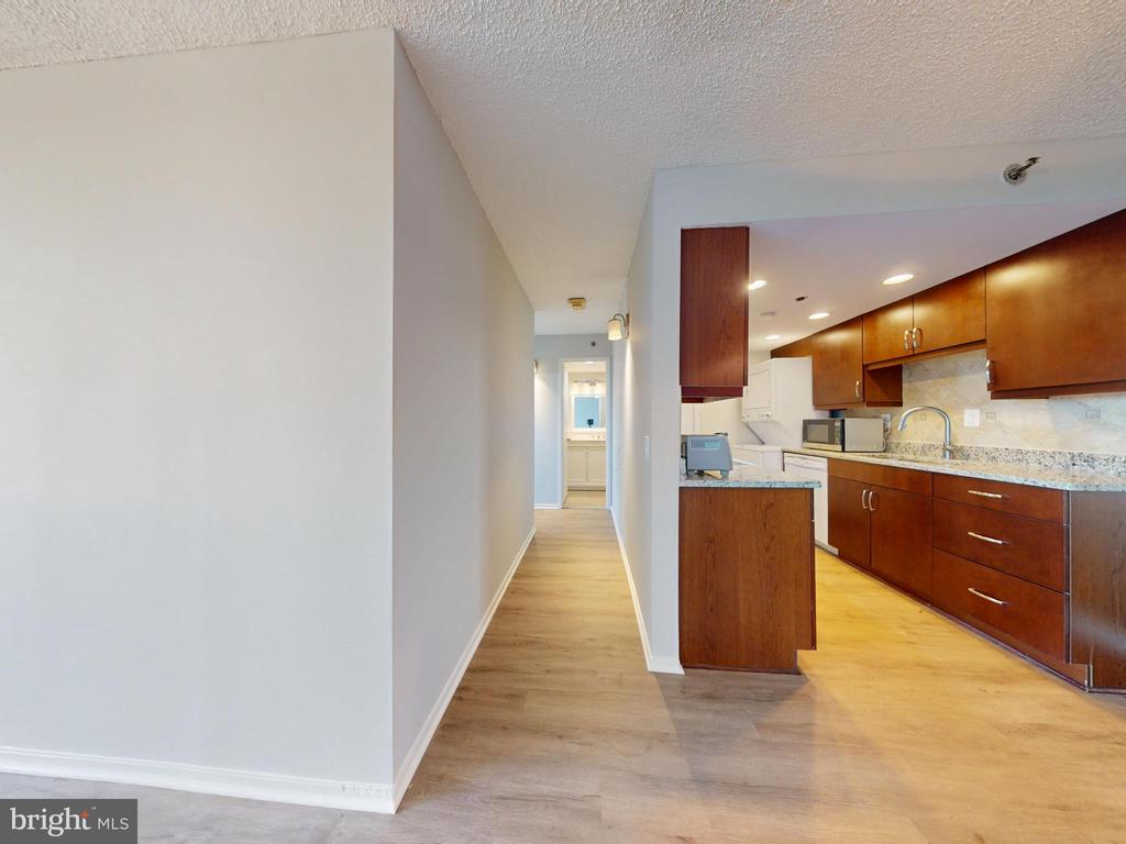 5911 EDSALL RD #PH02,CITY Unit: PH02