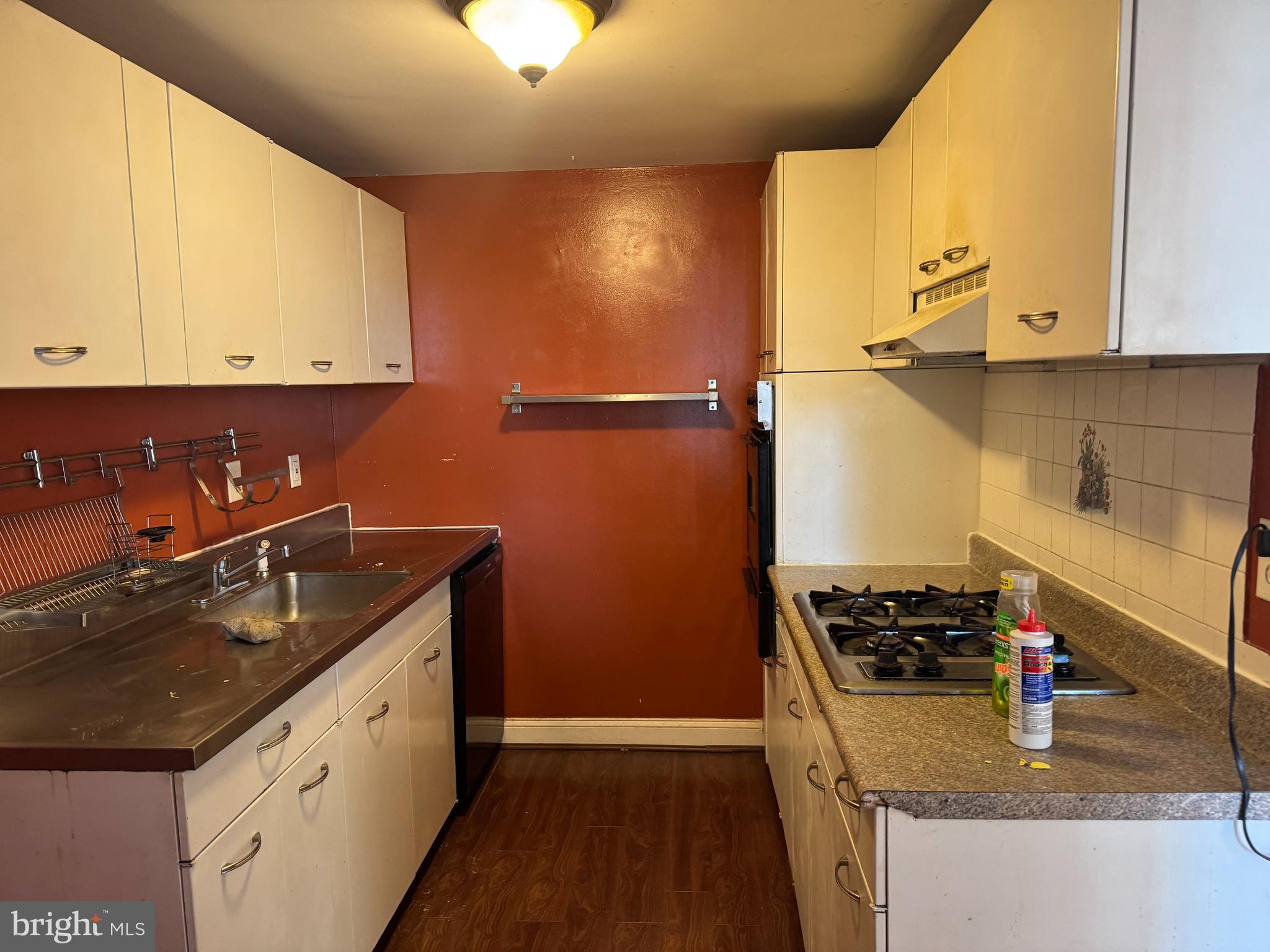 4600 DUKE STREET 617