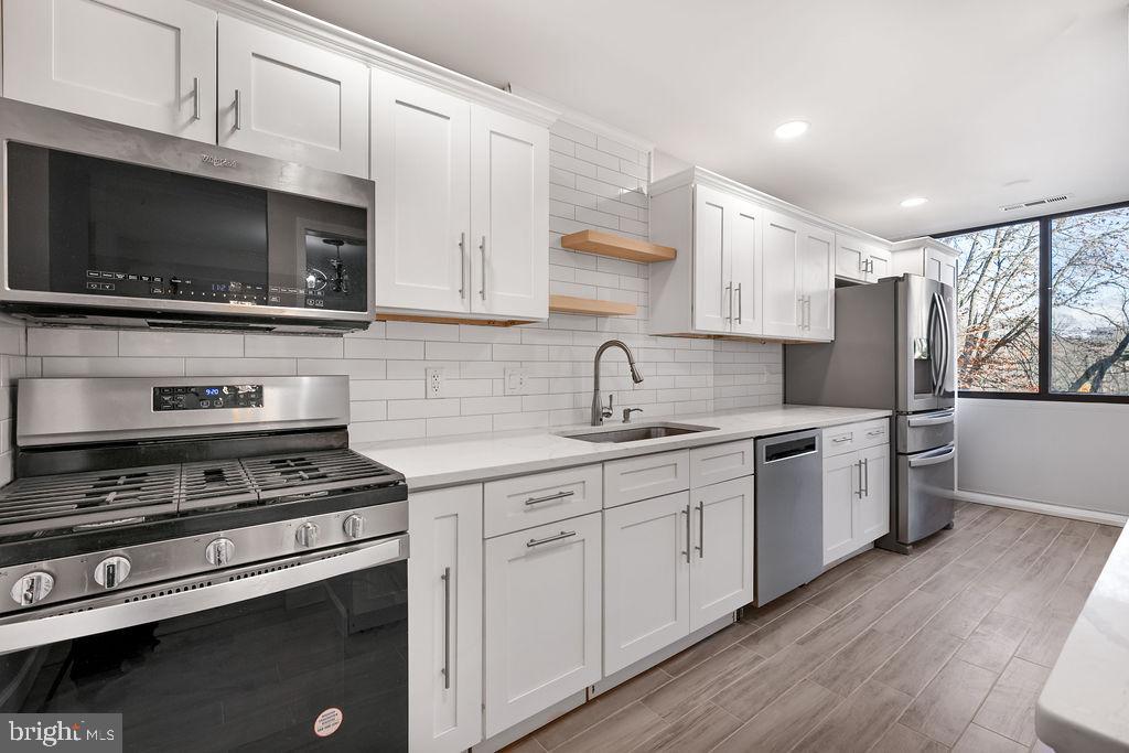 509 N ARMISTEAD STREET 103