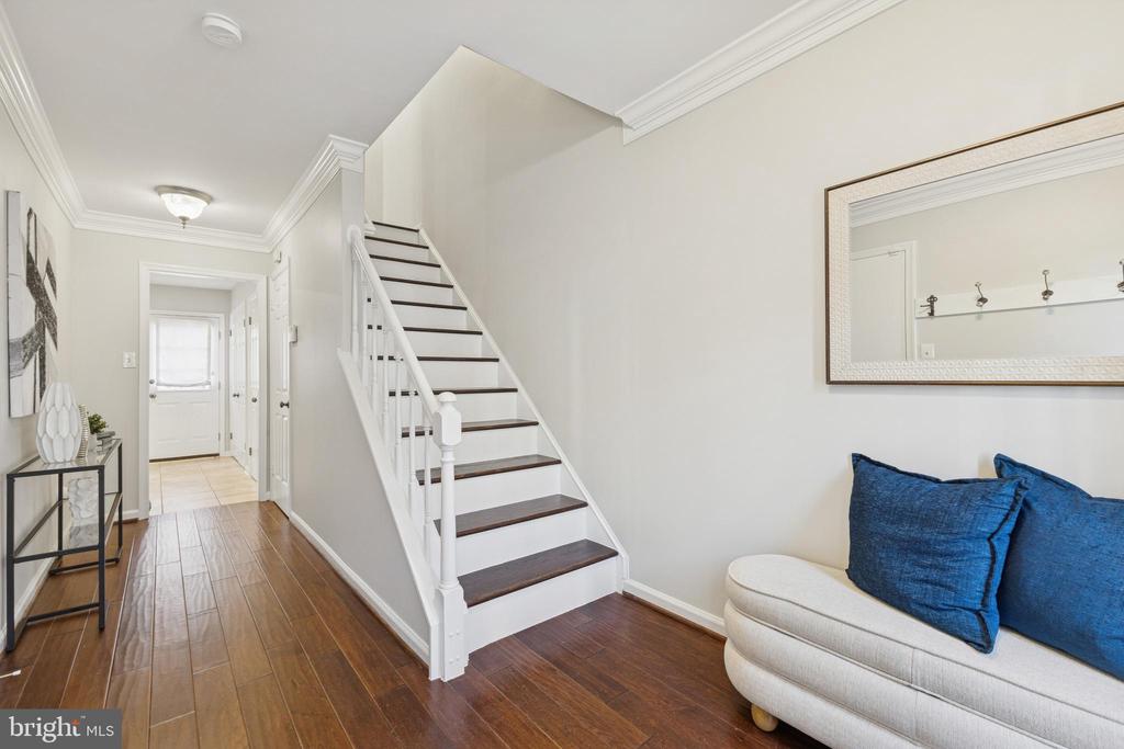 5422 WYCKLOW COURT