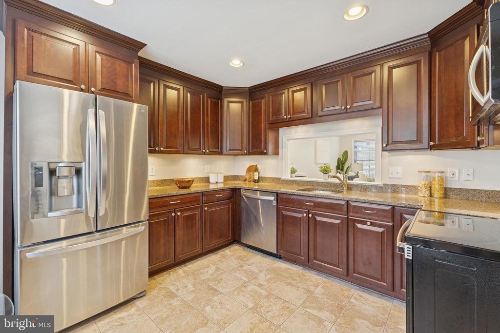 5422 WYCKLOW COURT
